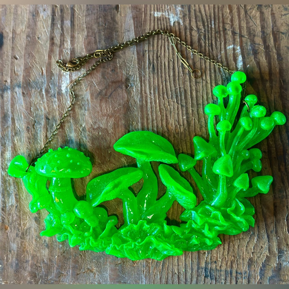 Hand-crafted glow in the dark mushroom necklace (green)